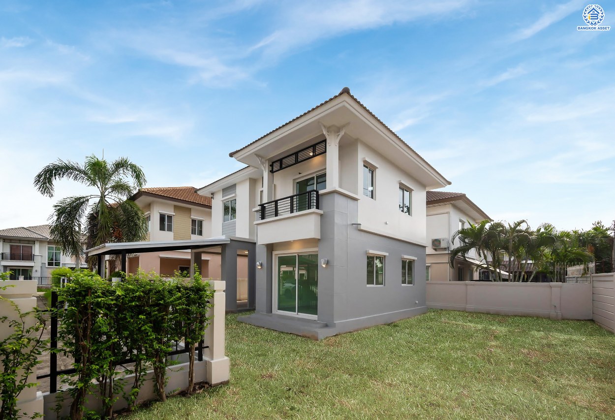 บ้านมือสองตกแต่งใหม่ โครงการ พฤกษาวิลเลจ10 บางใหญ่ หลังมุม เนื้อที่ 61 ตร.ว. ตอบโจทย์ทุกการอยู่อาศัย ฟังก์ชัน 3 ห้องนอน 2 ห้องน้ำ 1 ที่จอดรถ บรรยากาศเป็นส่วนตัว บนทำเลศักยภาพ เชื่อมต่อถนนกาญจนาภิเษก ใกล้เซ็นทรัลเวสต์เกต ทางด่วน "ศรีรัช" และรถไฟฟ้า "สถานีตลาดบางใหญ่"